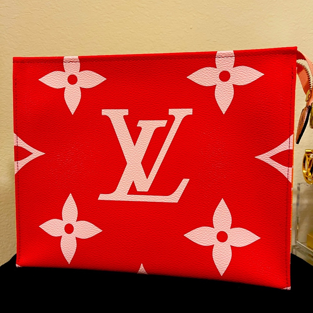 Louis Vuitton GIANT Monogram Toiletry Pouch 26